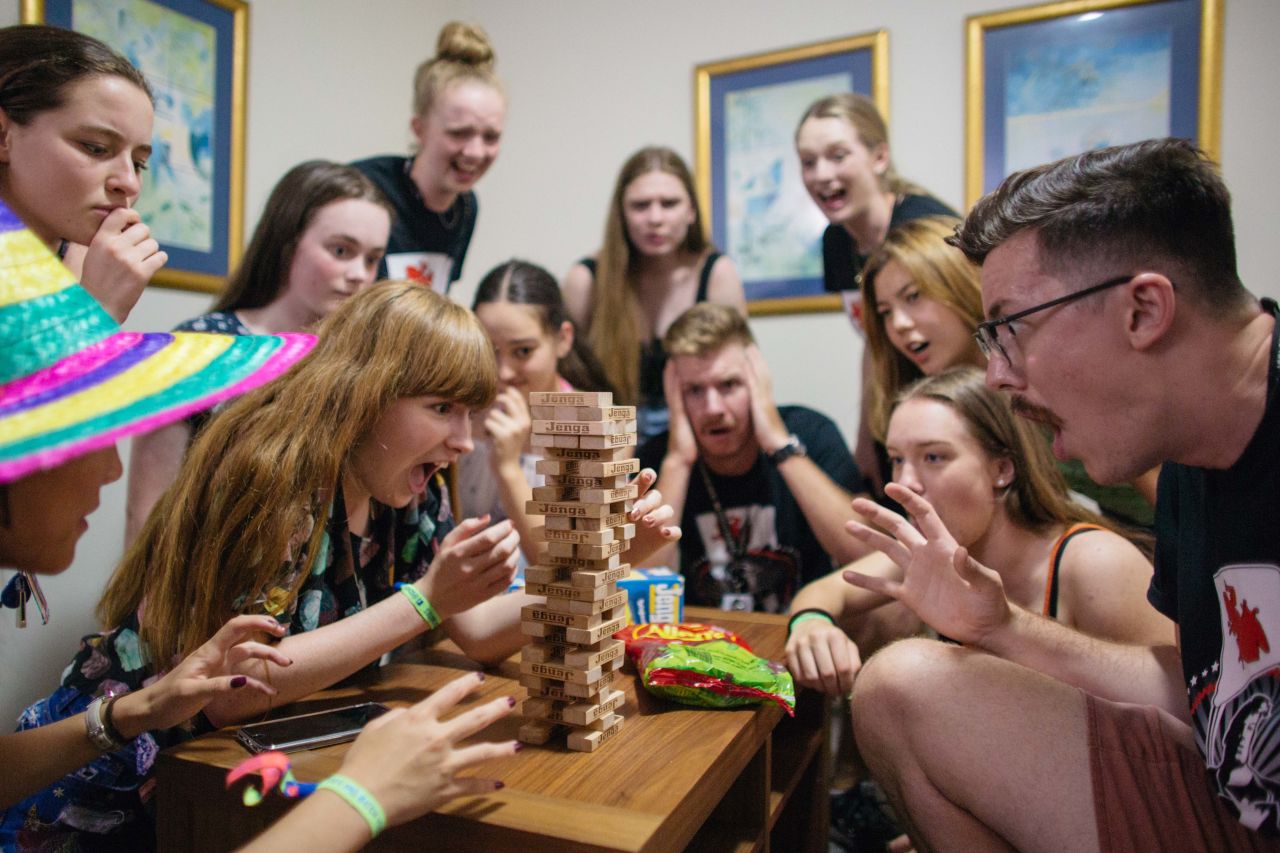 Room visits & games